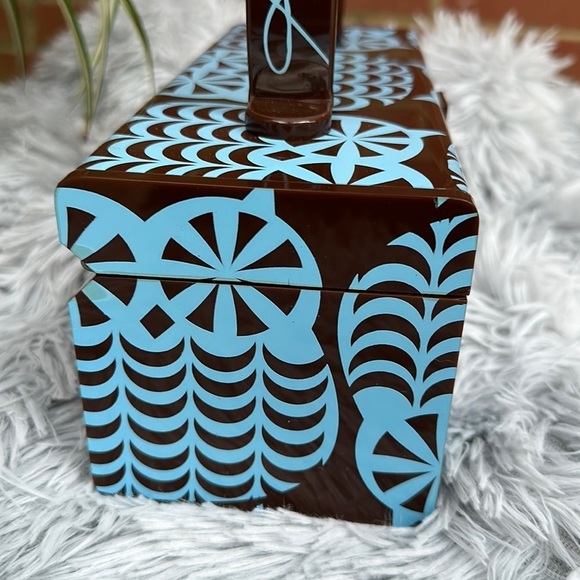 Art and fashion collide. Kim Dalzell purse. Lucite. Signed by artist. … - Picture 10 of 12